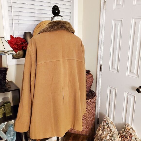 VENEZIA Faux Fur Trim Collar Stylish Wool Blend Outterwear Jacket - Picture 6 of 8